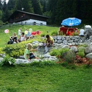 Kinderspielplatz Wasserlauf